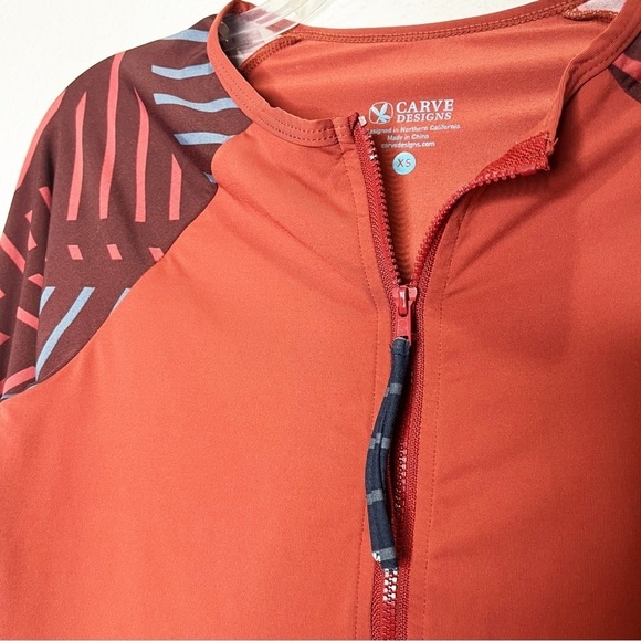 New Carve Designs Kona Rashguard in Sangria - Picture 6 of 12